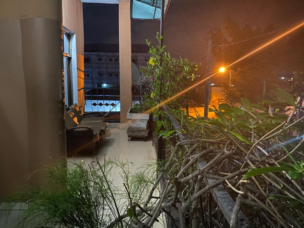 Appartements Chez Léo Brazzaville Esterno foto