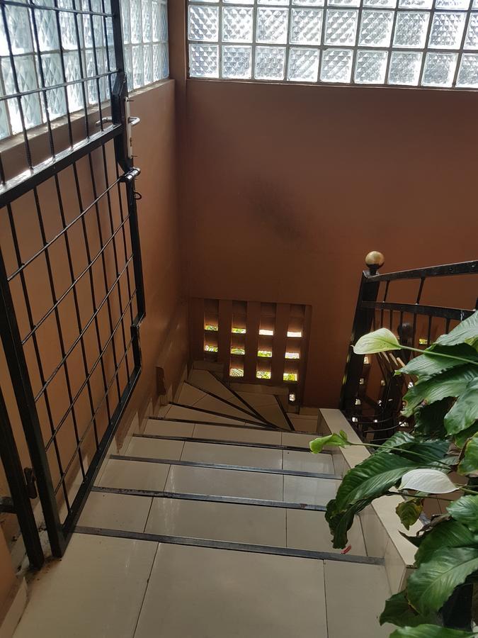 Appartements Chez Léo Brazzaville Esterno foto