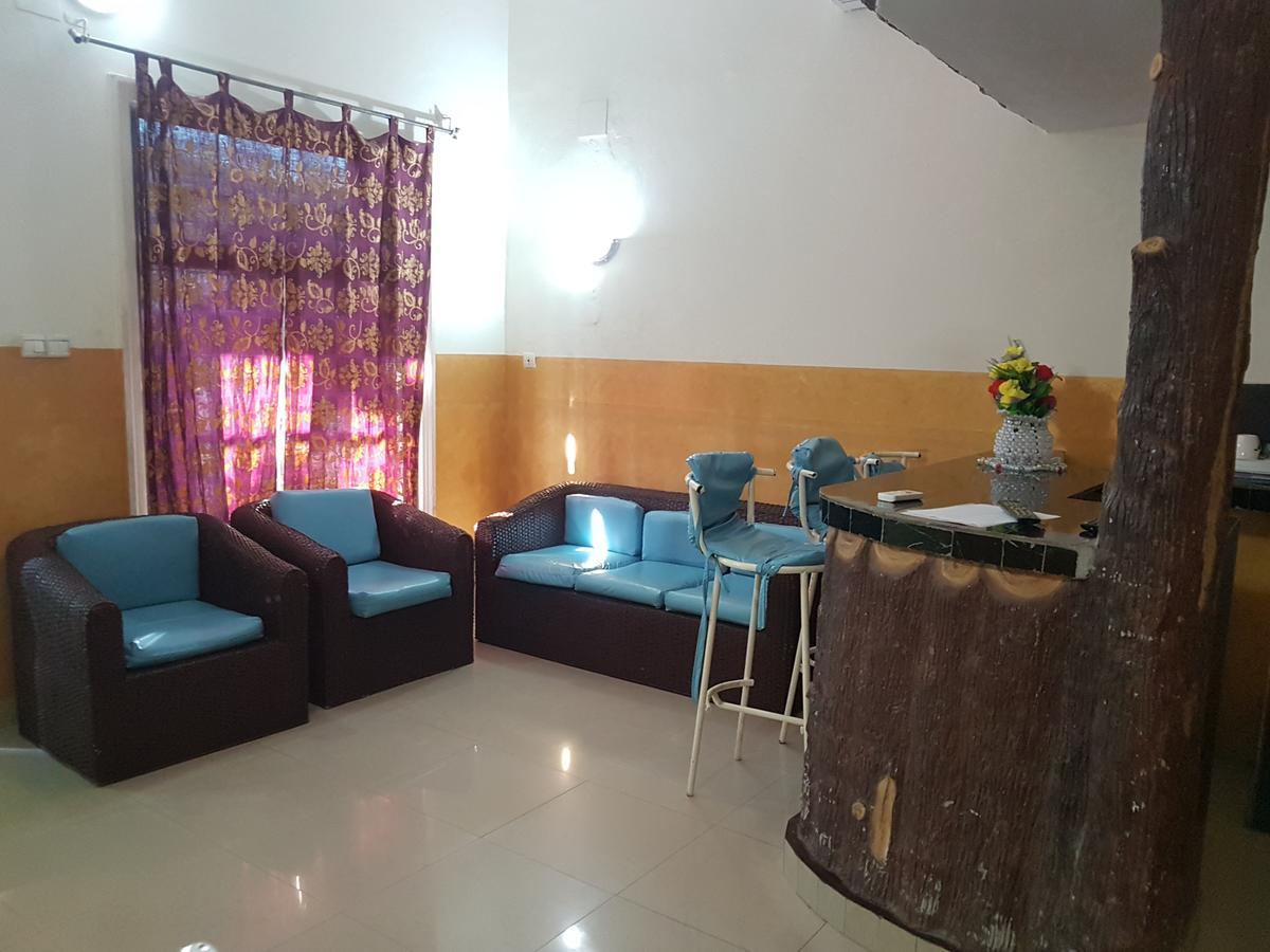 Appartements Chez Léo Brazzaville Esterno foto